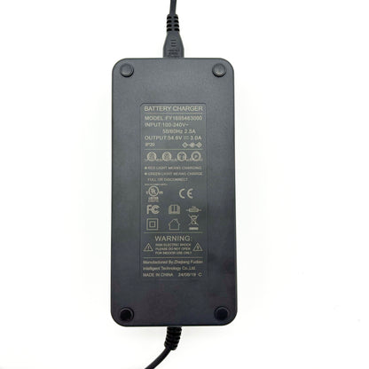 48V Electric Scooter Fast Charger (3A)/48V-Schnellladegerät für Elektroroller (3A)
